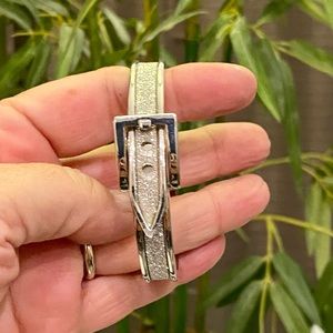 Sparkly silver buckle bracelet